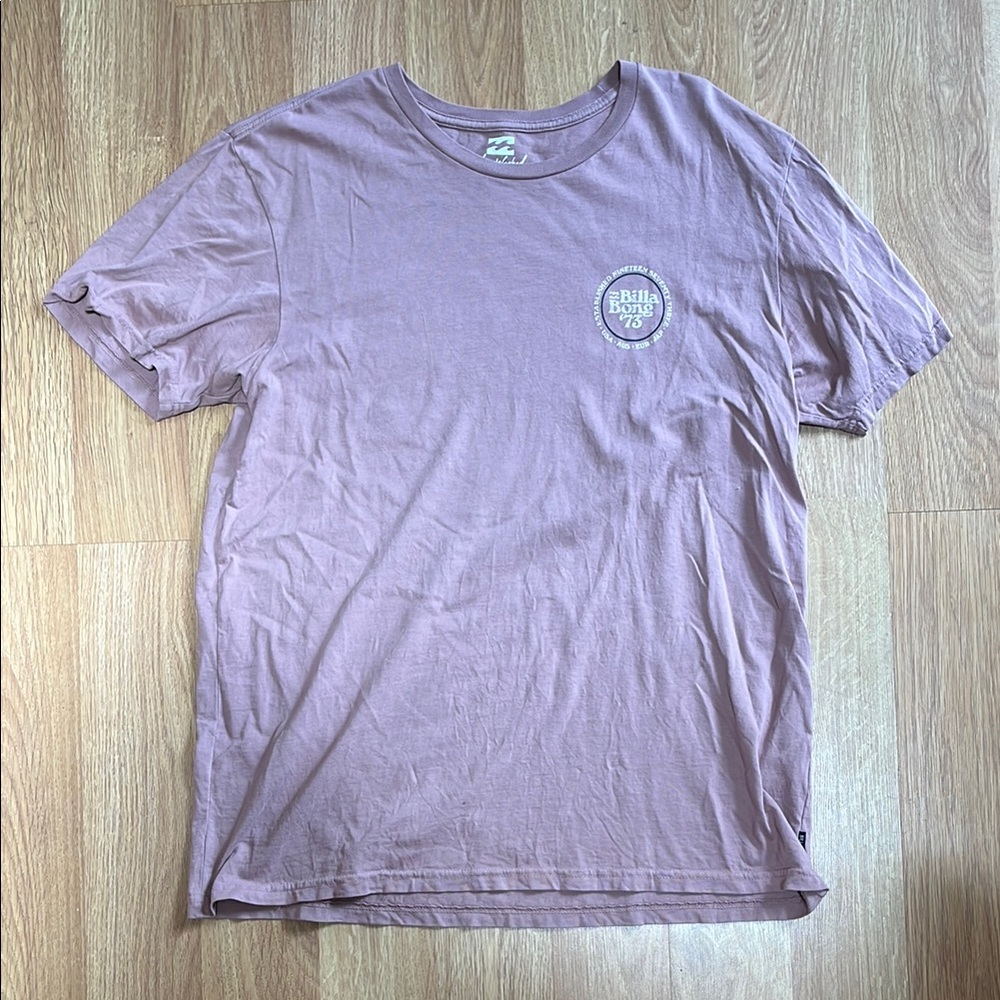 Billabong Wave washed tee. Large. No stains or rips